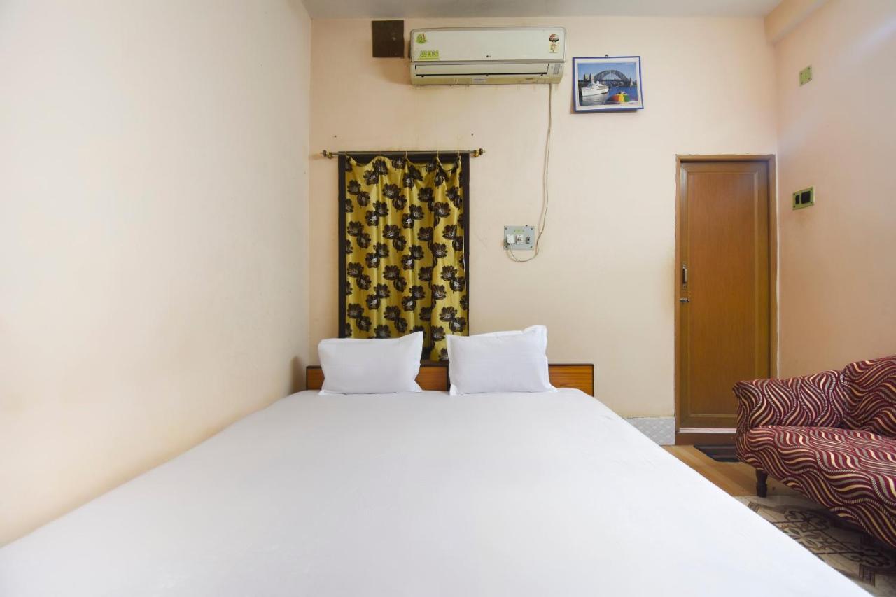 Spot On 48582 Monalisa Lodge Bānkura Rom bilde